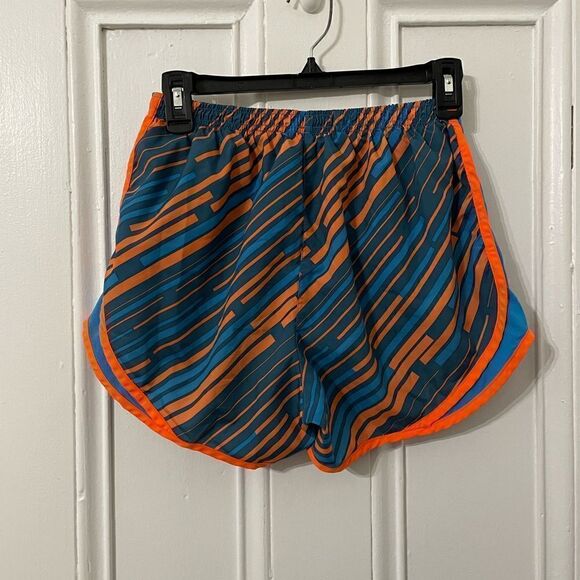 Dri-fit Nike shorts size M  - Picture 4 of 4